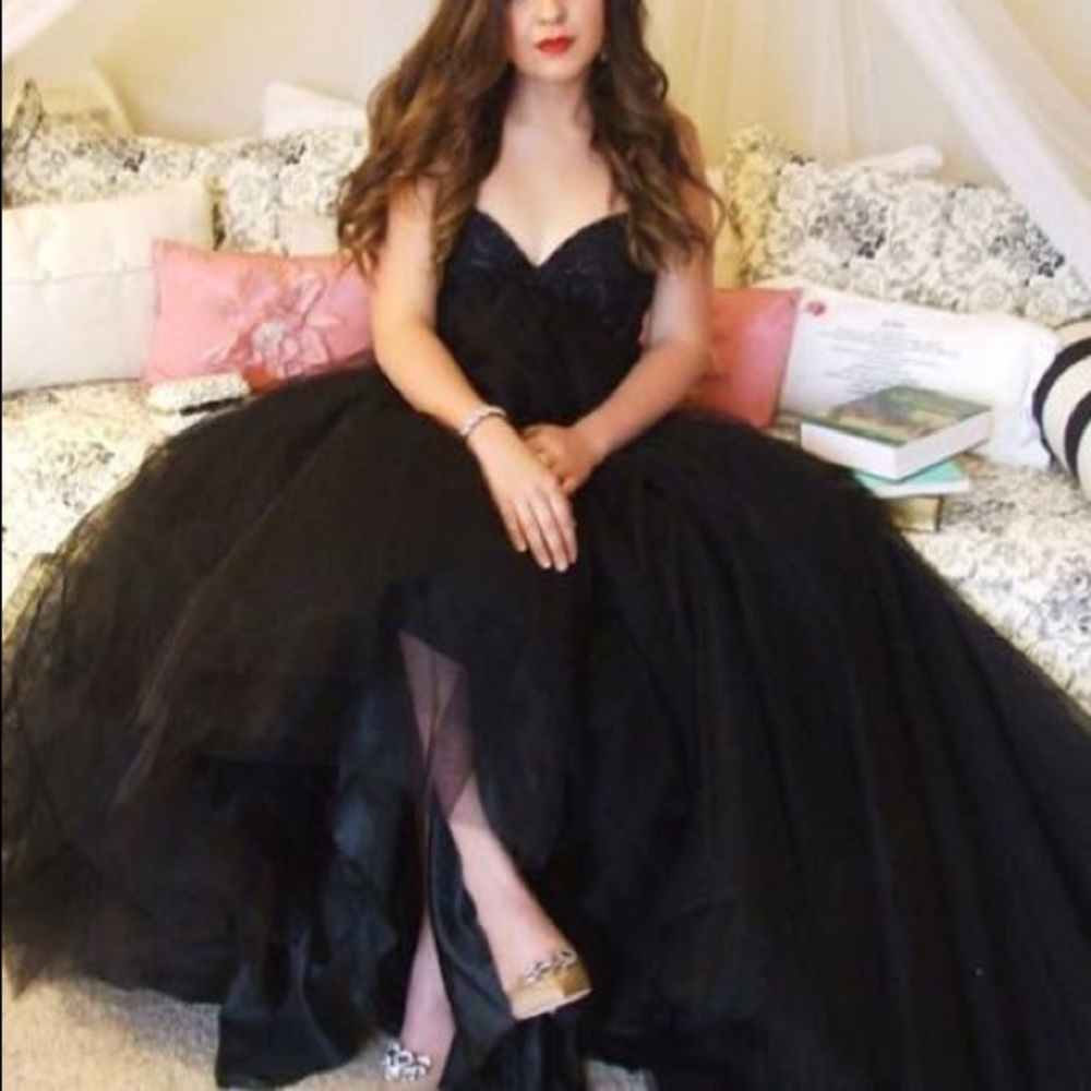 Black Sherri Hill Prom Dress